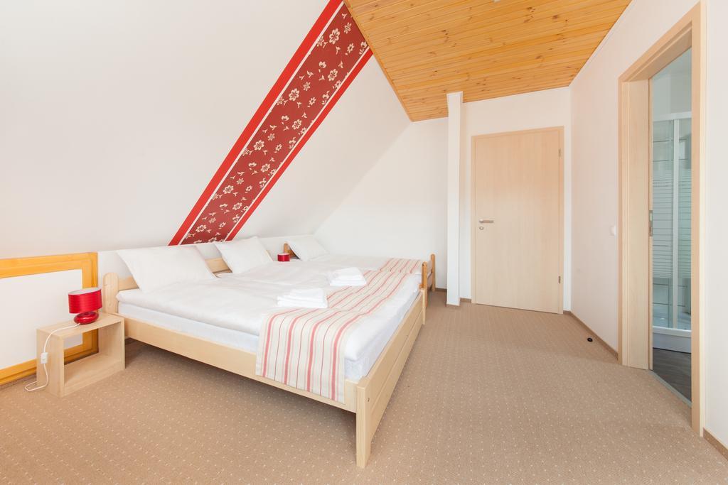 Rozmaring Vendeghaz Otel Zengővárkony Oda fotoğraf